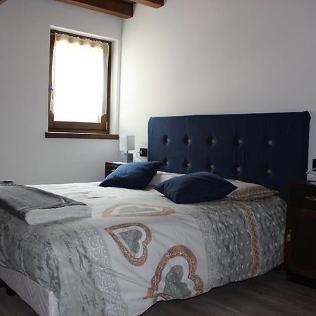 Durmi E Insumiasci Bed and Breakfast Forni Avoltri Exterior foto